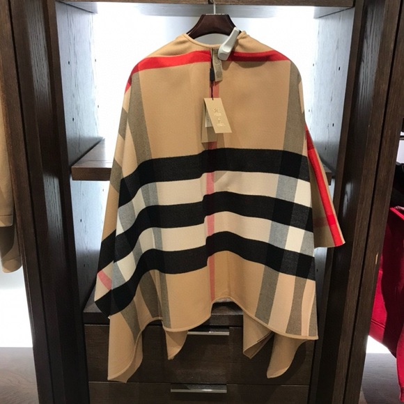 burberry wool panco - Picture 1 of 10